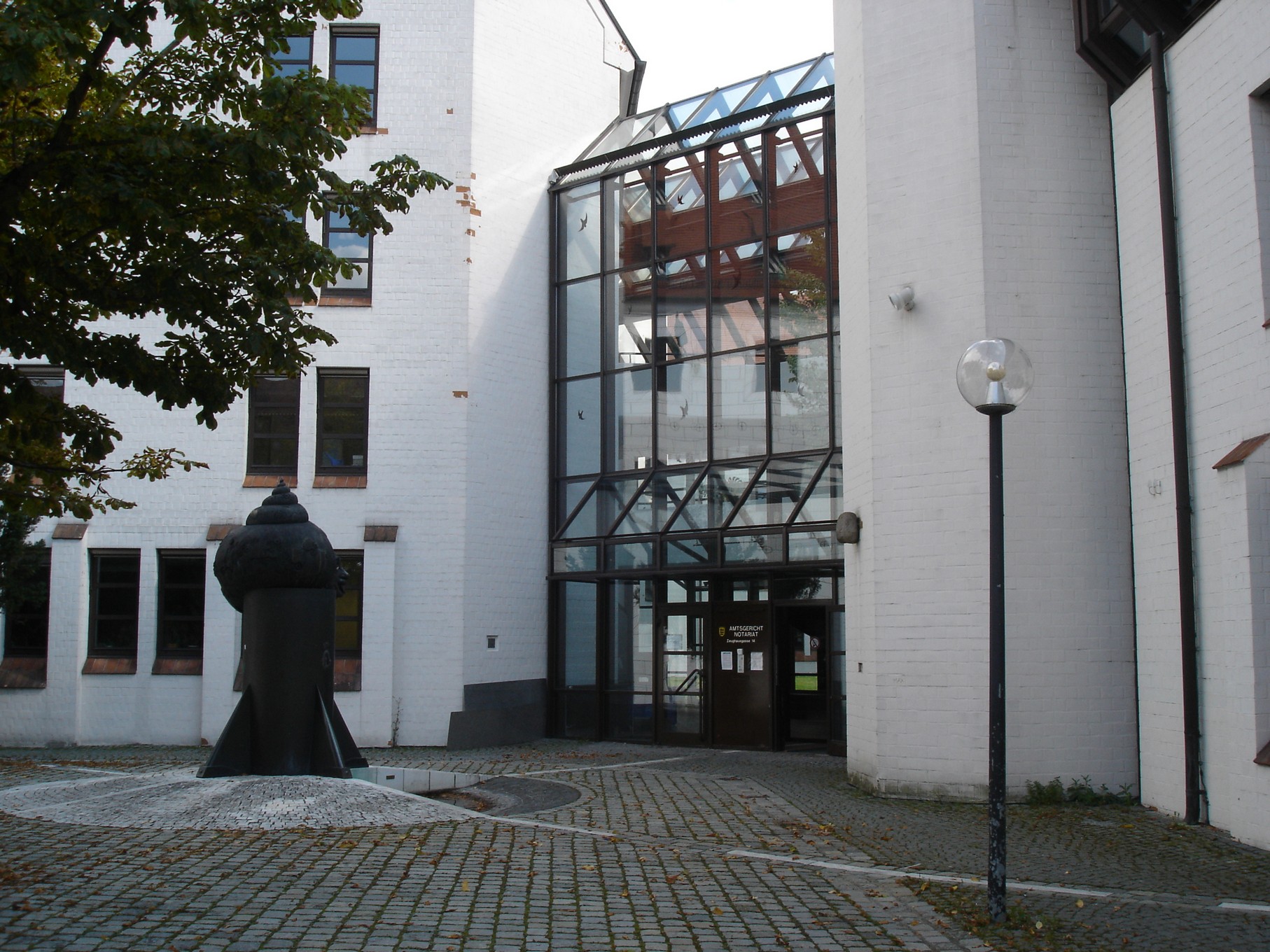 Der Haupteingang des Amtgerichts Ulm im Justizzentrum Zeughaus 